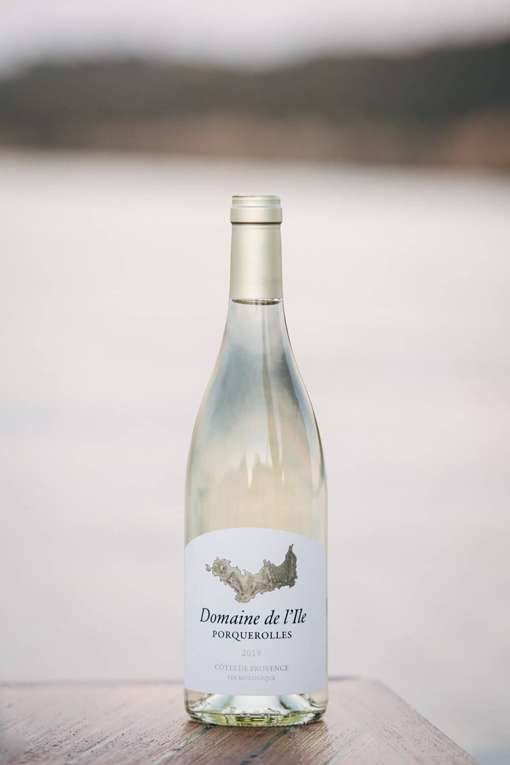 Vin blanc du Domaine de l’Ile provenant des vignes de Porquerolles